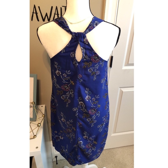 Old Navy Dresses & Skirts - OLD NAVY RacerTwist-Back Dress